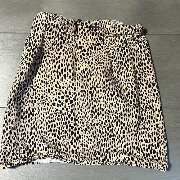 Brandy Melville cheetah print mini tight skirt - Picture 2 of 4